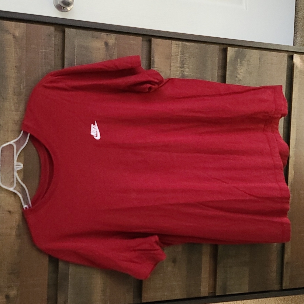 The Nike Tee